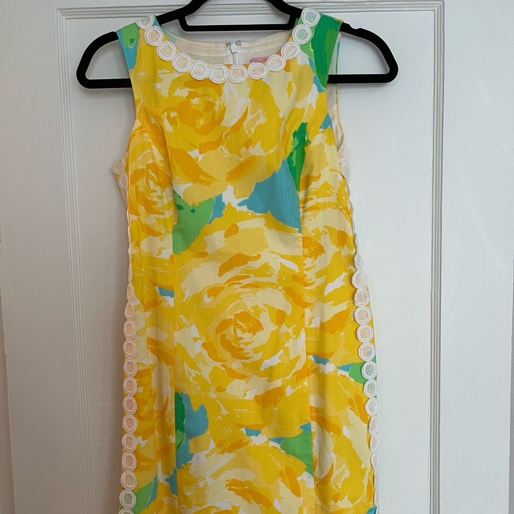 Lilly Pulitzer shift dress yellow rose Size 2